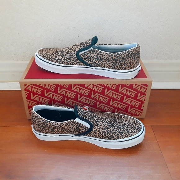 Vans - Picture 2 of 4